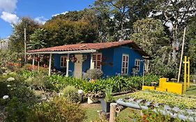 Hospedaje Santaelena -chalets de montaña-